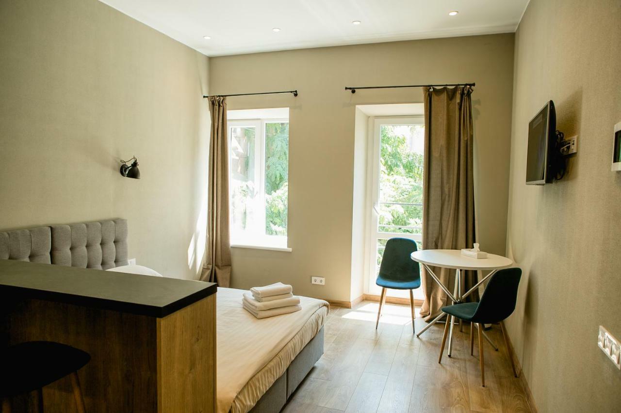 Poet Apartments Odessa Extérieur photo